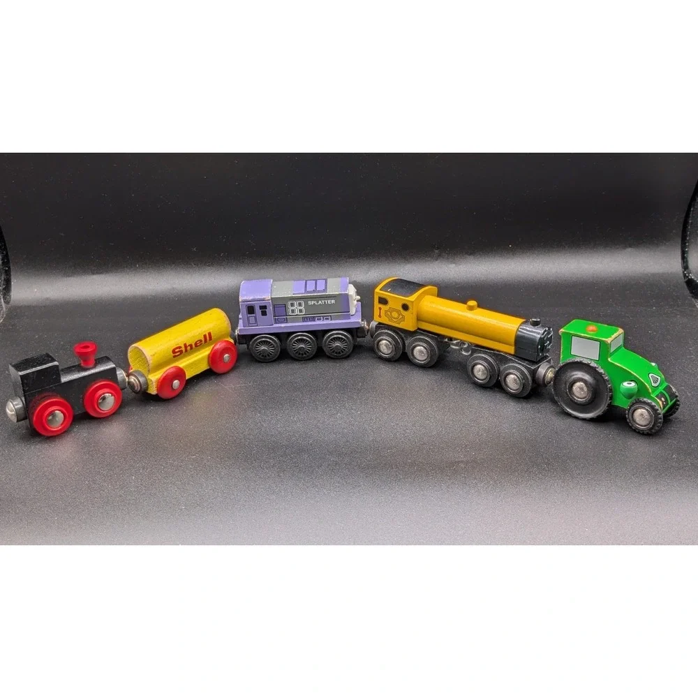 Thomas Splatter Train Car & BRIO Wooden Train Car Lot of 5